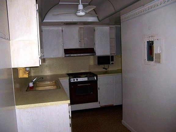 4th image of 4901 38th Way S #306
