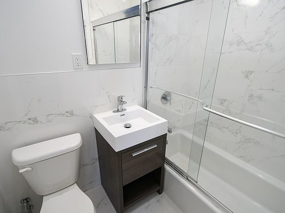 5th image of 2400 Webb Ave APT 7B