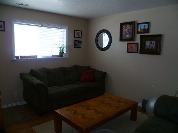 Bright & spacious Livingroom