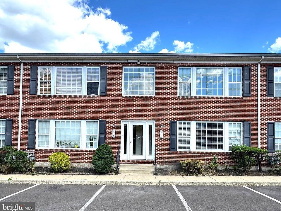 1st image of 9228 Blue Grass Rd APT 38