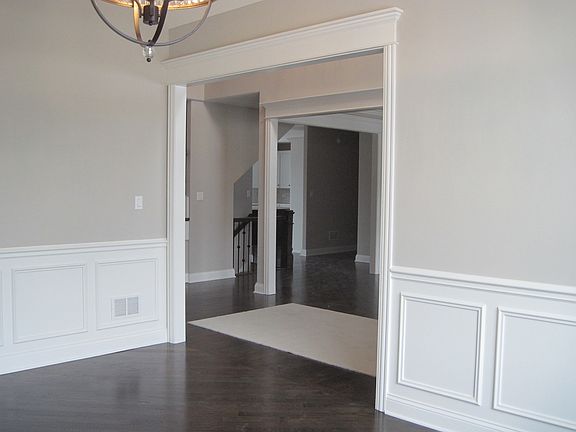 4th image of 10900 Frank Ln