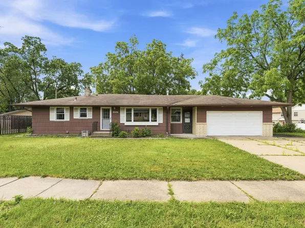2122 Mesabi Ave, North Saint Paul, MN 55109