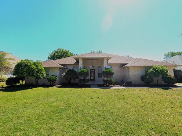 1822 Brooke Beach Dr, Navarre, FL 32566