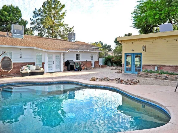 2541 E Kleindale Rd, Tucson, AZ 85716