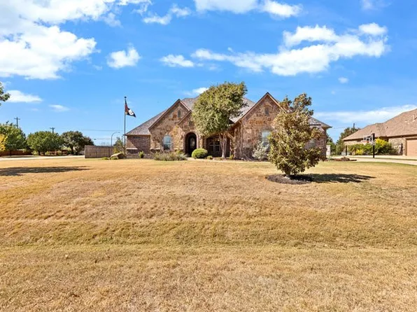12901 Smokey Ranch Dr, Fort Worth, TX 76109