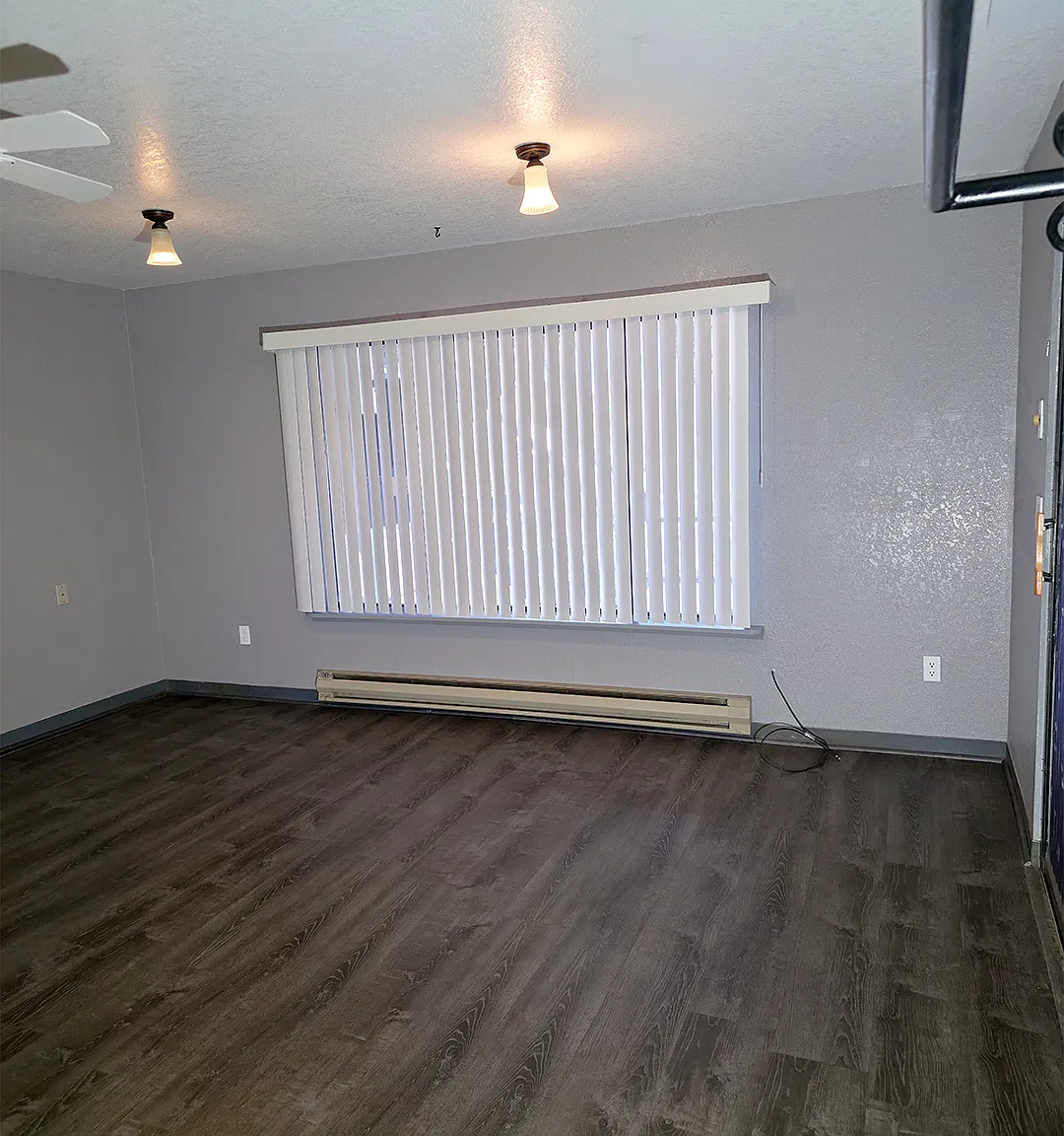 Studio, 700 sqft, $875 — Photo 2