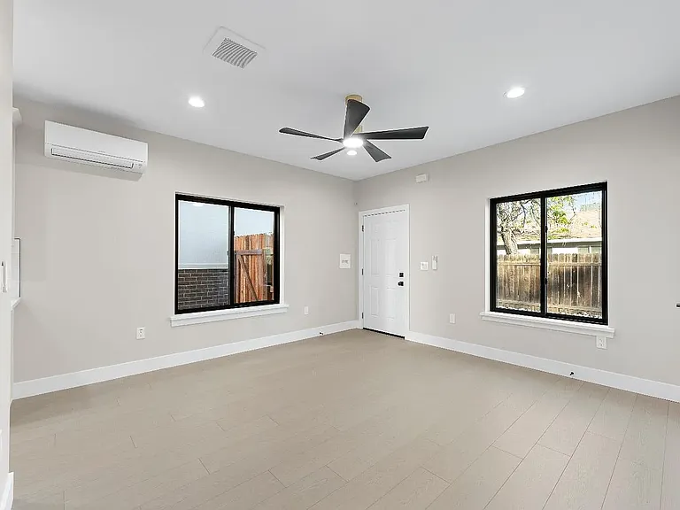 141 Birch St #A — Photo 13