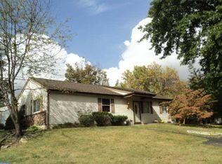16 Princess Ln, Newtown, PA 18940