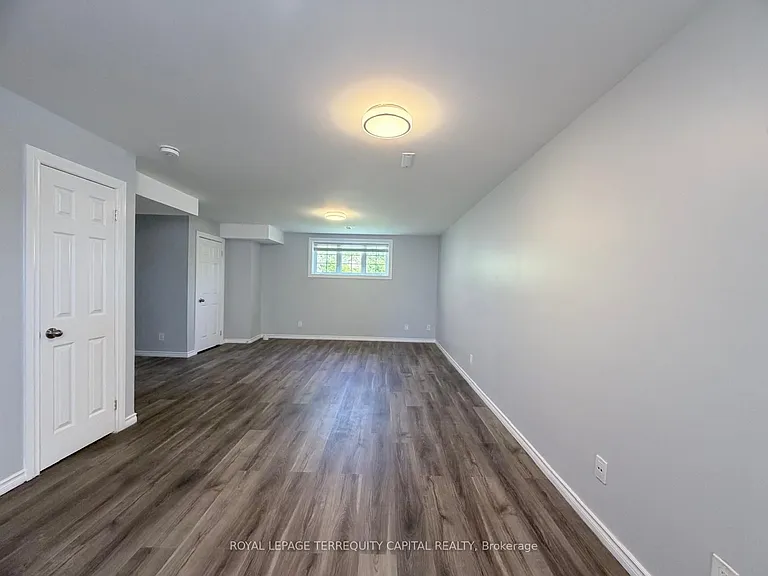 28 Brighton Rd #LOWER — Photo 5