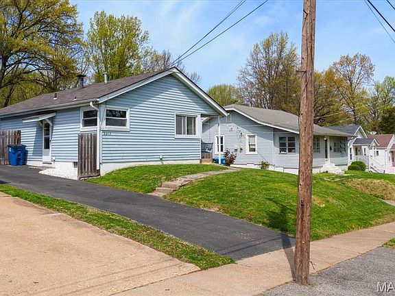 5th image of 2213 Gaebler Ave