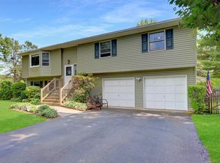 324 Peconic Ave, Medford, NY 11763