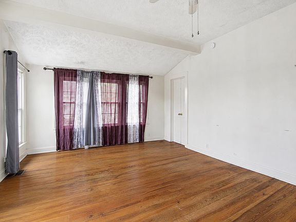 5th image of 106 Roanoke St