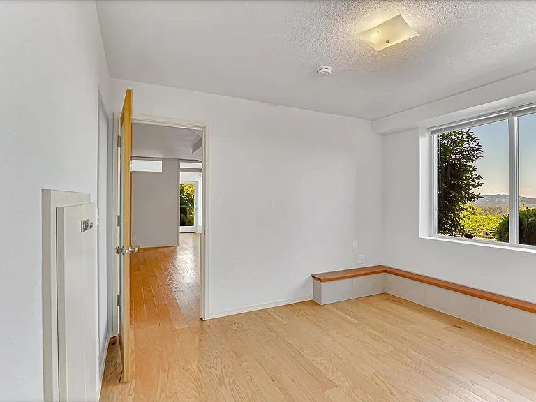 17642 Upper Cherry Ln — Photo 60