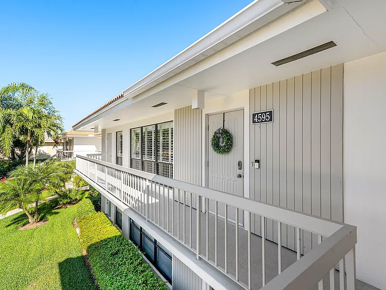 4595 Kittiwake Ct #KITTIWAKE — Photo 38