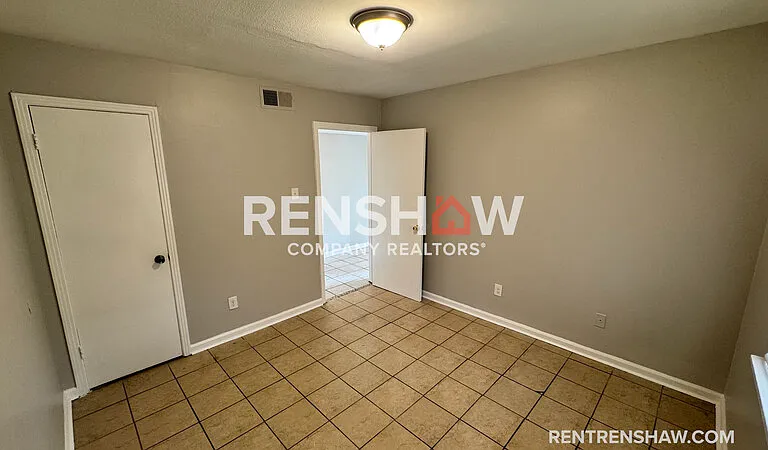 1976 Goldbrier Ln — Photo 5