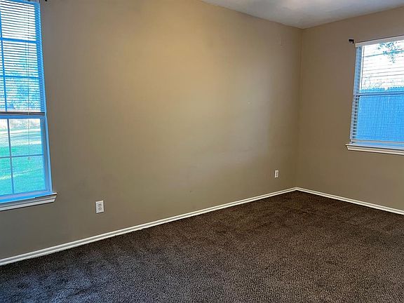 2nd image of 446 Folk Crest Ln