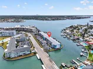 1893 Shore Dr S APT 214, South Pasadena, FL 33707