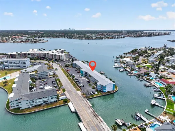 1893 Shore Dr S APT 214, South Pasadena, FL 33707