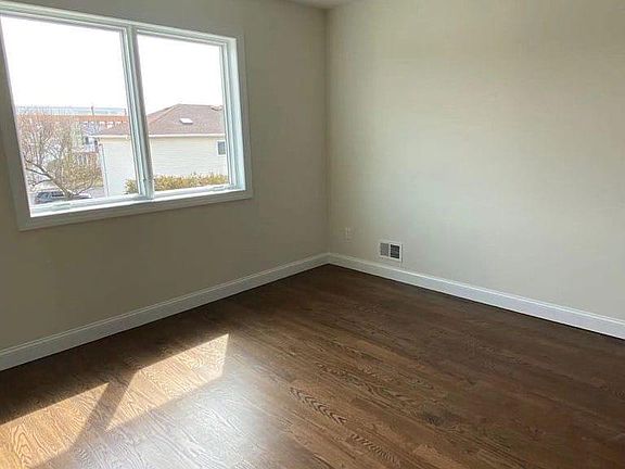 4th image of 30 Radigan Ave #2