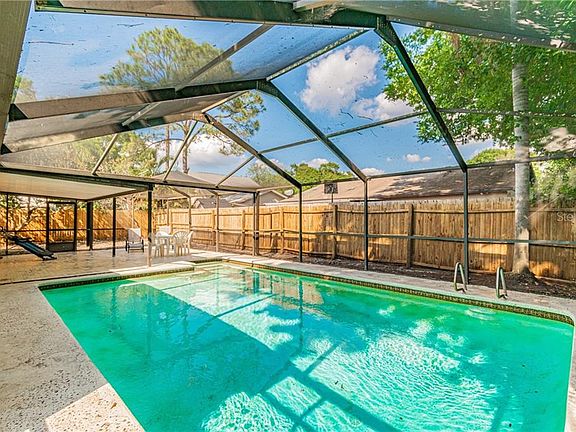 5th image of 7306 Sunshine Cir