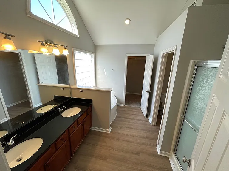 10704 Copper Ridge Dr — Photo 16