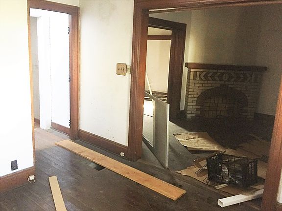 4th image of 40 Victor Ave
