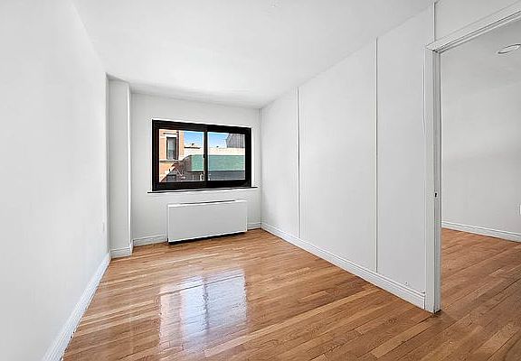 4th image of 50 Prince St APT 2F
