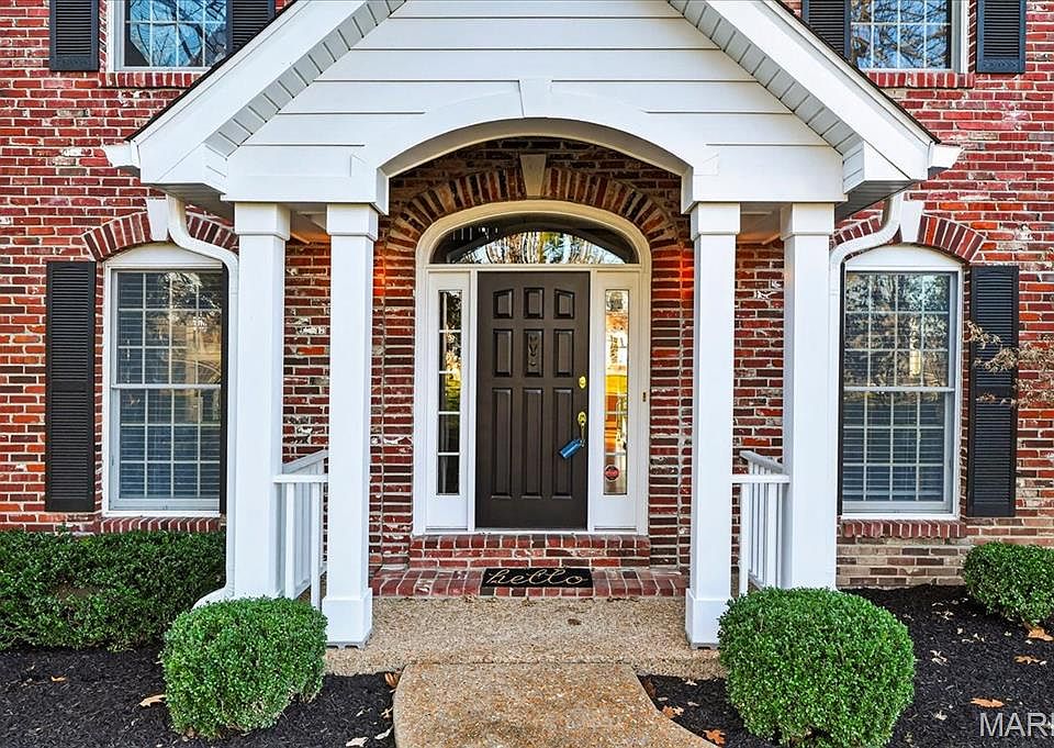 17716 Birch Leaf Ct, Chesterfield, MO 63005 | Zillow