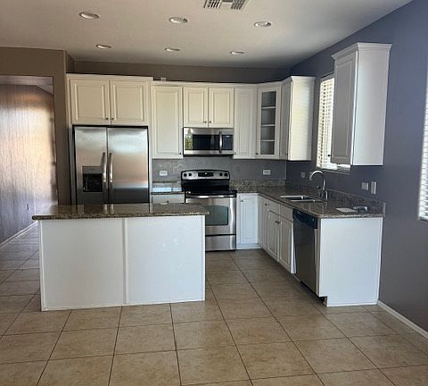 2nd image of 13904 N Stone Palisade Dr