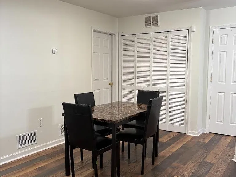 202 Rip Van Dam Ct #202 — Photo 8