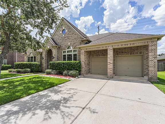 3rd image of 12512 Boulder Creek Dr