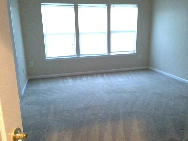 4665 Carisbrooke Ln — Photo 5