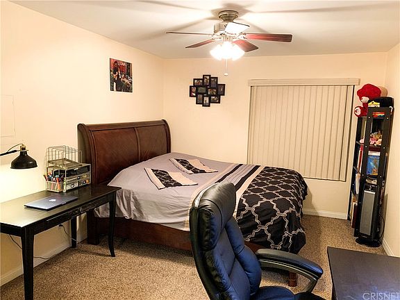 3rd image of 21550 Burbank Blvd APT 210
