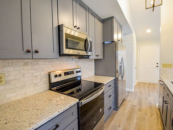 4th image of 3203 Green Meadow Way