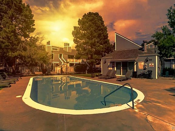 3rd image of 1160 S Monaco Parkway #7