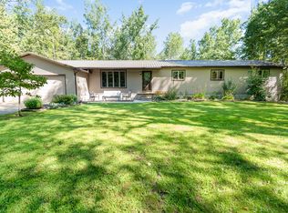 2430 Guernsey Rd, Beaverton, MI 48612