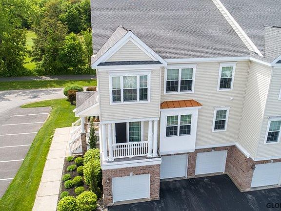 2nd image of 5207 Admirals Walk Dr