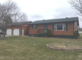 103 W Pleasant St, Castlewood, SD 57223