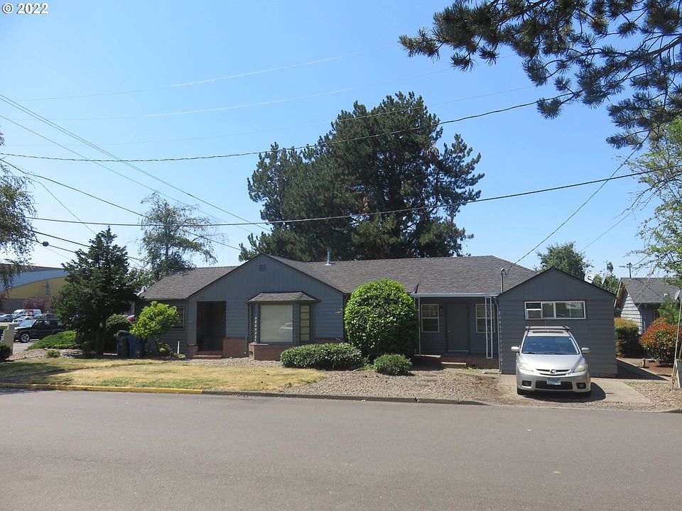 1st image of 1015 38th Ave NE
