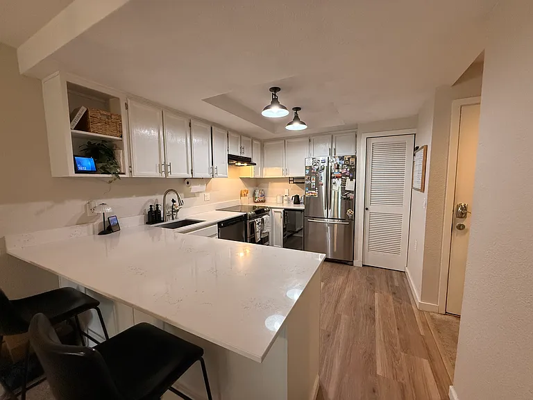 4214-4214 W Lake Sammamish Pkwy NE #202 — Photo 7