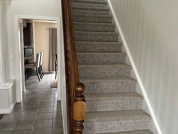4th image of 100 Southview Ct