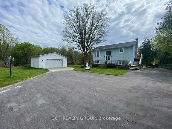 3rd image of 87 Bernard Long Rd