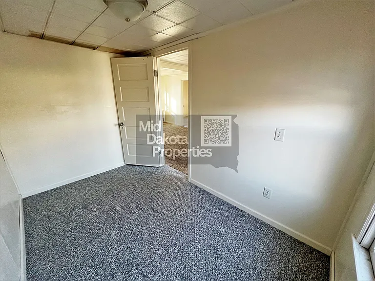 501 W 3rd Ave — Photo 10