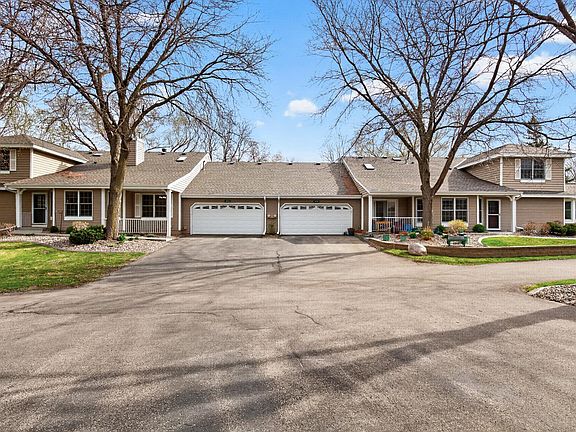2nd image of 14722 Oak Run Ln
