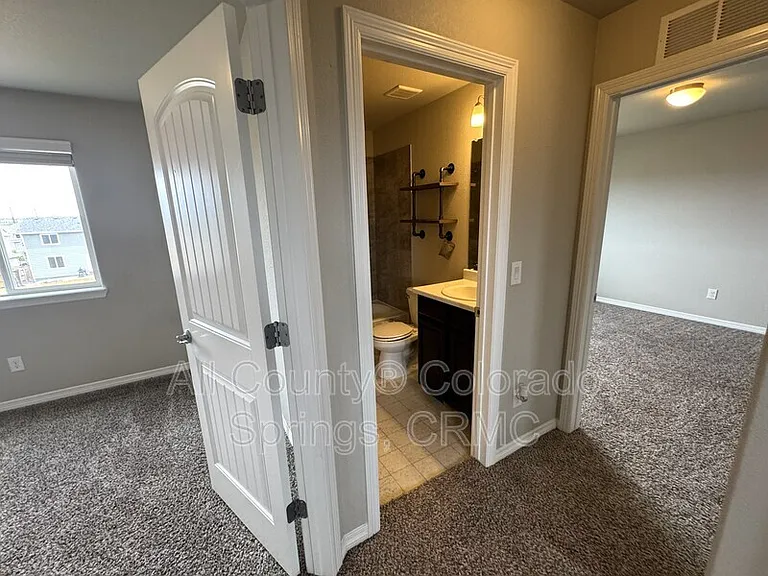 6471 Weiser Dr — Photo 14