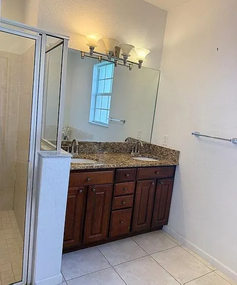 2619 SW Ann Arbor Rd — Photo 10