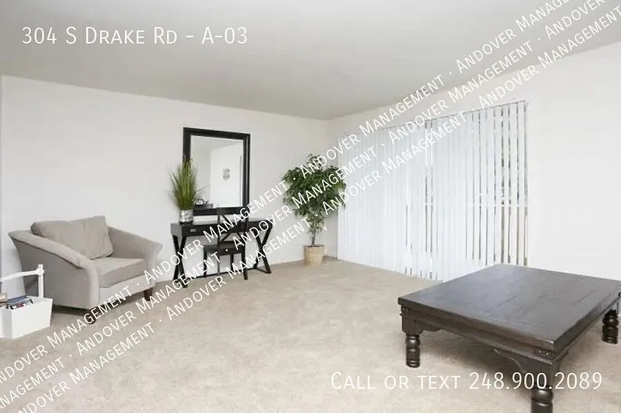 Country Club Park Apartments - Lower Level — Photo 4