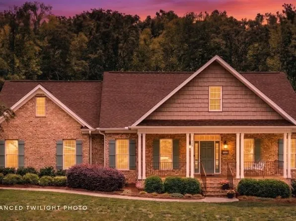 156 Keel Ct, Stokesdale, NC 27357