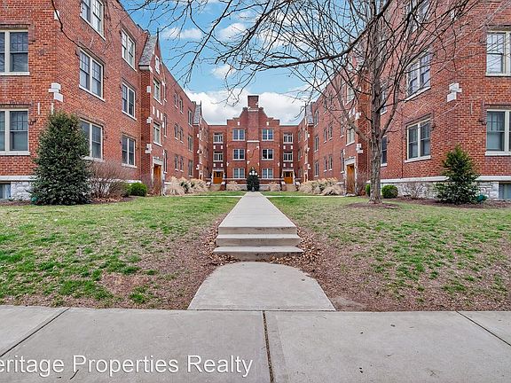 2nd image of 4101 Magnolia Ave Unit 207