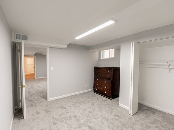 5th image of 3406 N Natoma Ave #1B